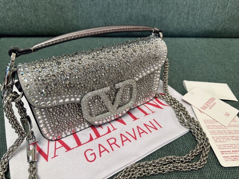 Va1e*ntin0 satchel bag